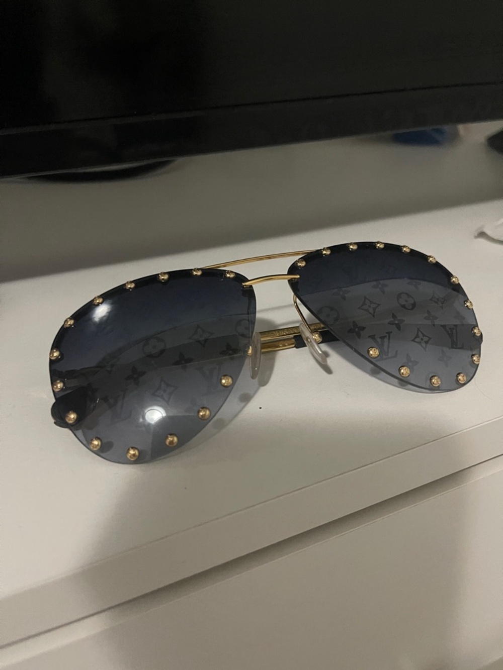 Louis Vuitton Gold-Stud Rimless Aviator Sunglasses with Black Gradient Lenses